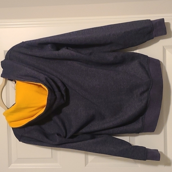 Nhl Nashville Predators Sweatshirt small - Picture 2 of 3